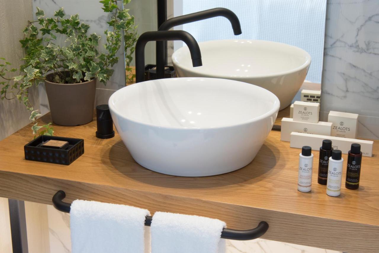 Готель Coco-Mat Athens Jumelle Екстер'єр фото Bathroom amenities